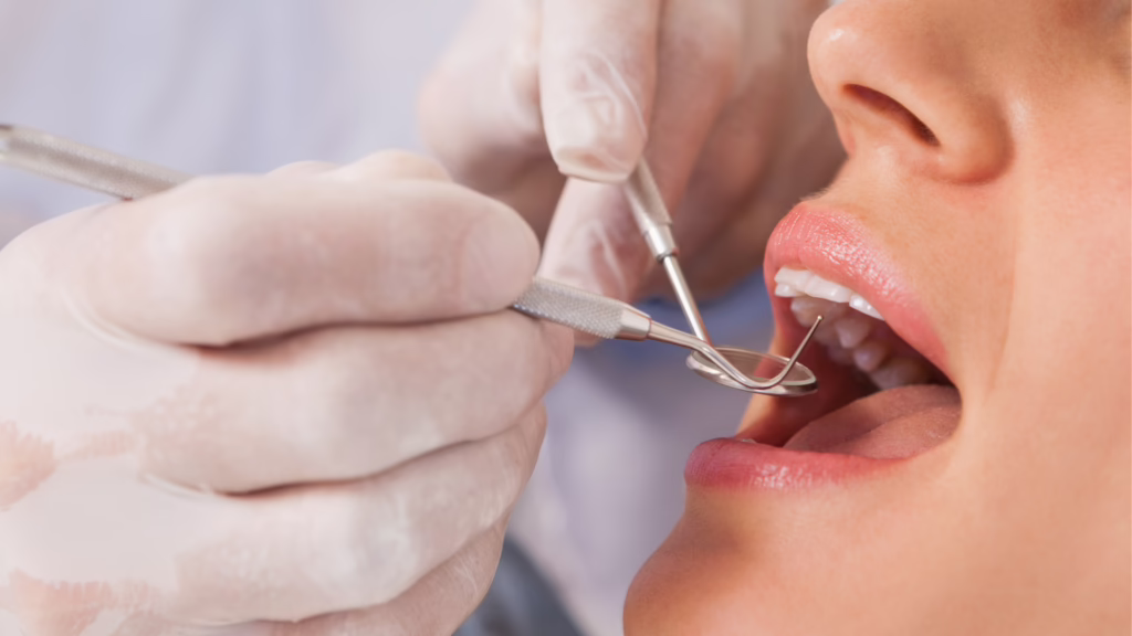 Canker Sore vs. Oral Cancer Symptoms: What’s the Difference?