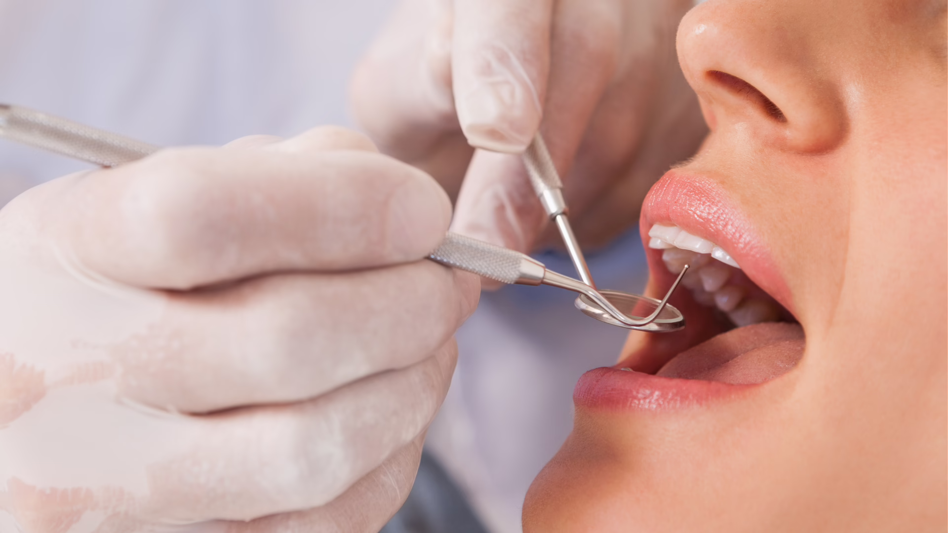 Canker Sore vs. Oral Cancer Symptoms: What’s the Difference?